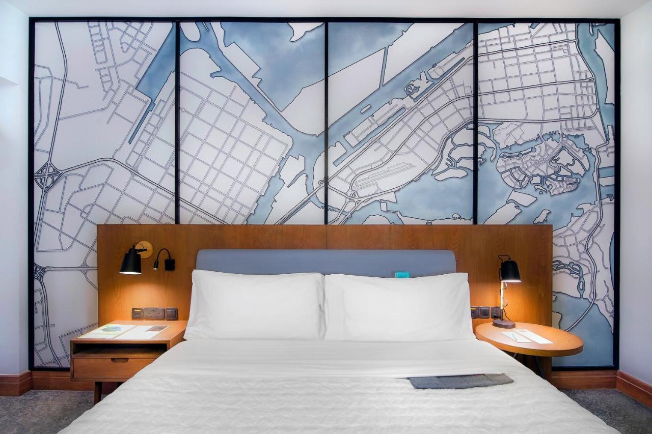 르 메르디앙 아부다비 호텔 외부 사진 A guest room at the Westin Boston Seaport District